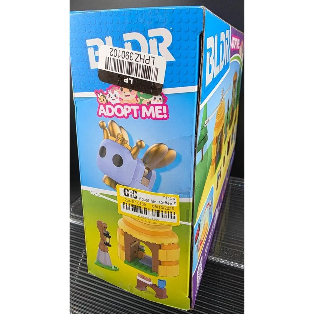 BLDR Adopt Me Coffee Shop 225pcs 0010 Jazwares Building Set Game